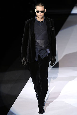 Giorgio Armani / - 2009-2010